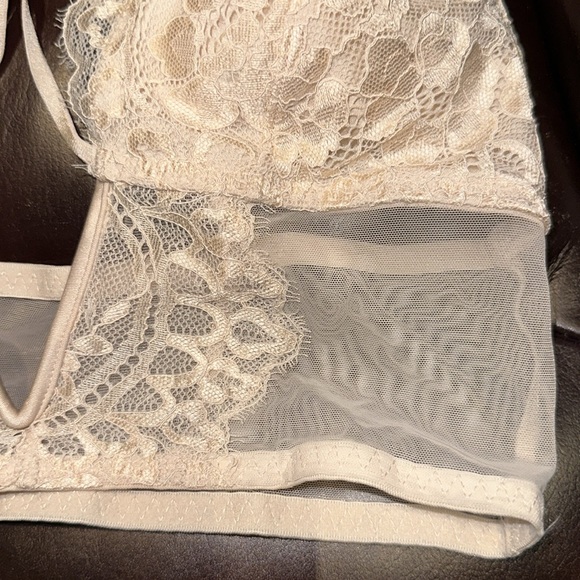 NWT La SENZA Lacy Bralette - Picture 5 of 13